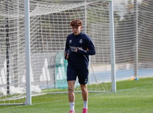 Ancelotti tiene un nuevo ‘9’: fue rechazado por el Barcelona y hoy podría debutar con Real Madrid