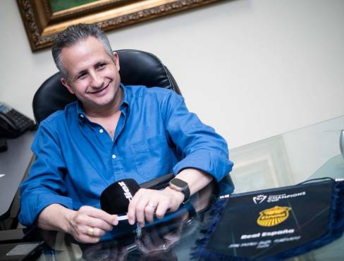 El presidente de Real España dio la cara luego de la goleada de LAFC: Ni que les prestara una moto a nuestro defensa los alcanzaba. (FOTO: Mauricio Ayala)