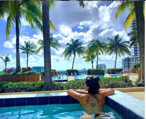 Nathália, la sensual modelo que salió una vez con Neymar y ahora es novia de Douglas Costa