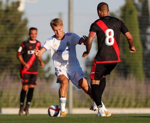 Un 11 con solo siete jugadores del primer equipo: El Real Madrid de Ancelotti empató con el Rayo