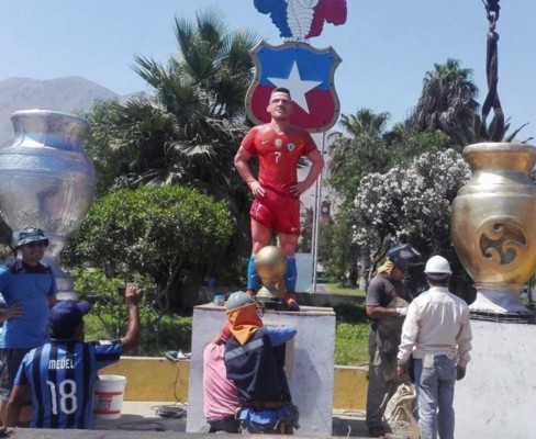 Las estatuas de deportistas y famosos más horribles en el mundo