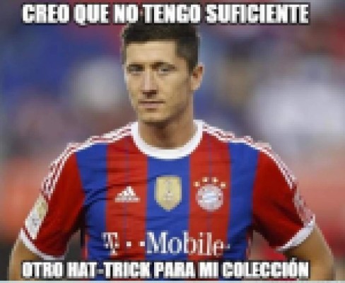 Los memes que dejaron las fallas del Chicharito ante el Barcelona