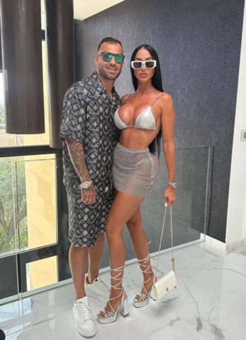 El motivo por el que explosiva esposa de ex jugador del Real Madrid estará en Honduras: “Vengo a ganar”