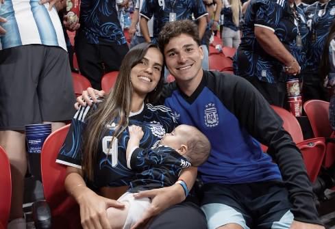 El motivo extradeportivo por el que Julián no vuelve a la Premier: Solo su esposa...