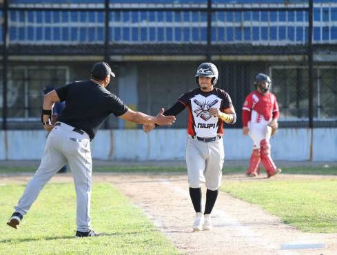 Nuipi de La Lima encabeza la tabla de posiciones luego del resultado abultado sobre IMDEPOR, equipo invitado al torneo.