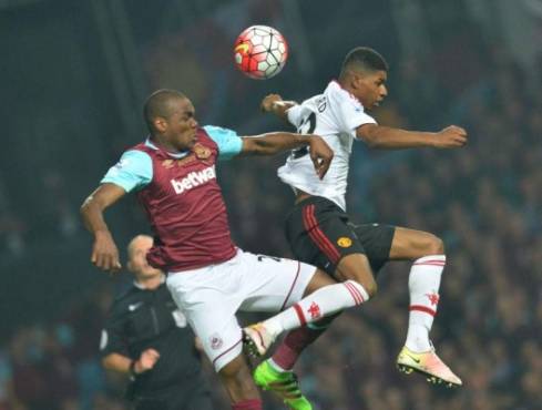 Angela Ponce of Spain competes in the swimsuit competition during the 2018 Miss Universe pageant in Bangkok on December 13, 2018. (Photo by Lillian SUWANRUMPHA / AFP)
