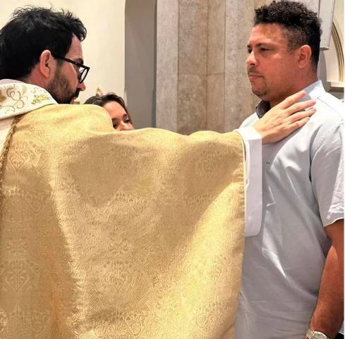 ¡Se casó por cuarta vez! Así fue la boda de Ronaldo con la sexy Celina Locks: el ex Real Madrid que fue invitado especial