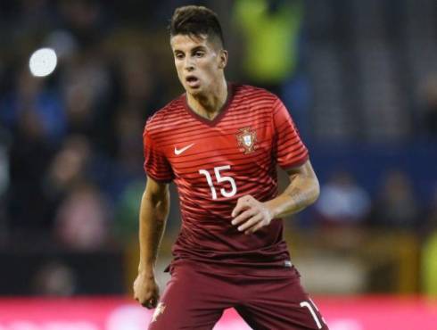 02 Joao Cancelo of Valencia CF during the Spanish La Liga Santander soccer match between Valencia CF vs Malaga CF at Mestalla Stadium on December 4, 2016. ( Photo: Jose Miguel Fernandez de Velasco / NurPhoto ) (Photo by Jose Miguel Fernandez/NurPhoto via Getty Images)