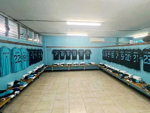 El vestidor de Honduras en el estadio Nacional de Kingston, Jamaica. Foto: Fenafuth.