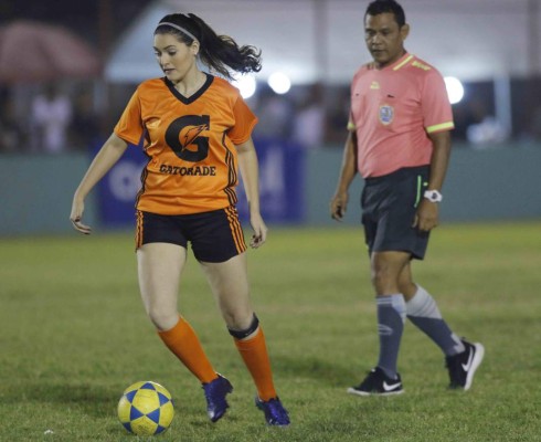 Los mejores momentos del Chologol 2018: Celebraciones extrañas, chicas bellas ¡Hasta un desmayado!