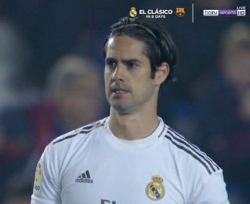 Caras largas, el gesto de Hazard tras la nueva lesión y el 'look' de Isco en la derrota del Real Madrid&nbsp;&nbsp;