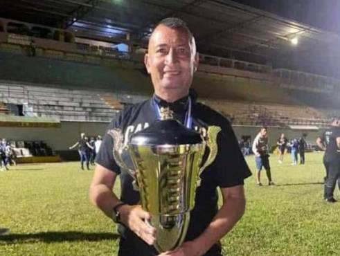 José Humberto Rivera coronó campeonísimo en la Liga de Ascenso al Olancho FC.