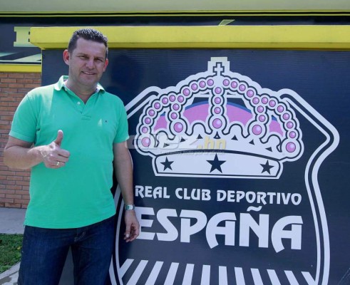 ¿Dónde están los extécnicos extranjeros que vinieron a Honduras? Uno dirigirá al Monterrey de México