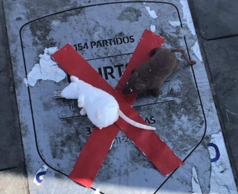 En fotos: El gesto feo de Gareth Bale a hinchas del Atlético y lanzan 'ratas' a Courtois