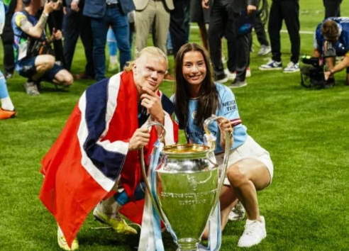 Lo tienen flechado: así festejó Haaland con su bella novia tras ganar la Champions con el Manchester City