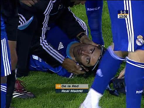 Roger Rojas se suma a otro hondureño: los futbolistas obligados a retirarse por problemas de salud