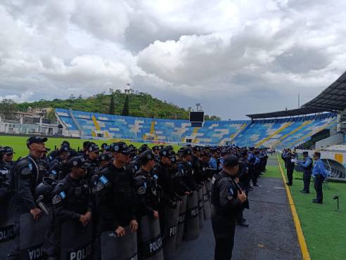 Motagua vapulea a la UPNFM en el inicio del Apertura 2024 con hattrick incluido de Agustín Auzmendi