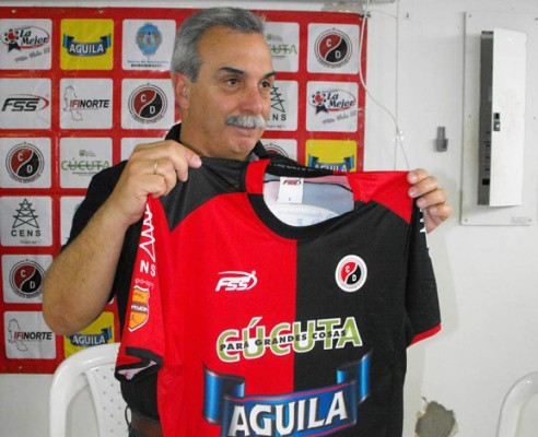 ¿Qué hacen? La realidad de los últimos técnicos que dirigieron a Honduras