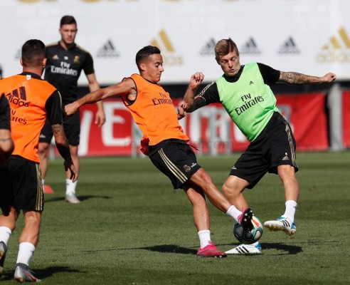 FOTOS: Nuevo integrante, una baja y la 'jugadita' de James en el entrenamiento del Real Madrid&nbsp;&nbsp;