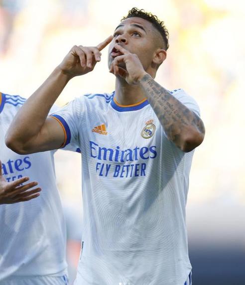 Una modelo reveló su aventura con inesperado jugador del Real Madrid: “No tenía idea de quién era”