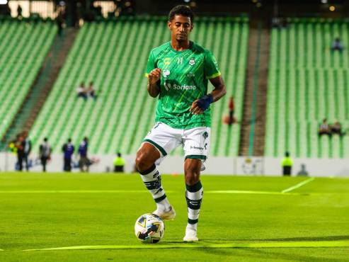 El hondureño Choco Lozano se ha ausentado de los entrenamientos del Santos Laguna de México