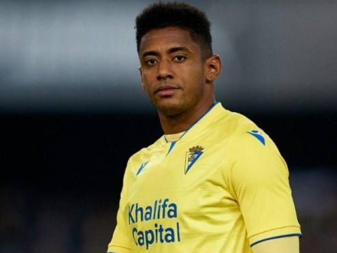 El Choco Lozano ingresó en el entretiempo ante el Valladolid. Entró por el Cádiz en sustitución de Cristopher Ramos.