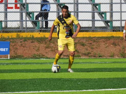 Génesis FC sacó tres puntos de oro ante Juticalpa FC y Oliver Morazán hizo historia en el estadio Óscar Peralta
