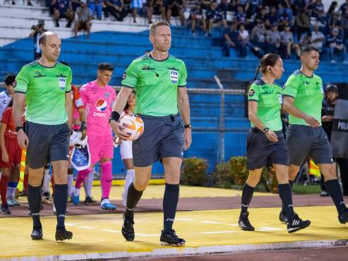 Drew Fischer ya sabe lo que es dirigir a los equipos hondureño en Concacaf.