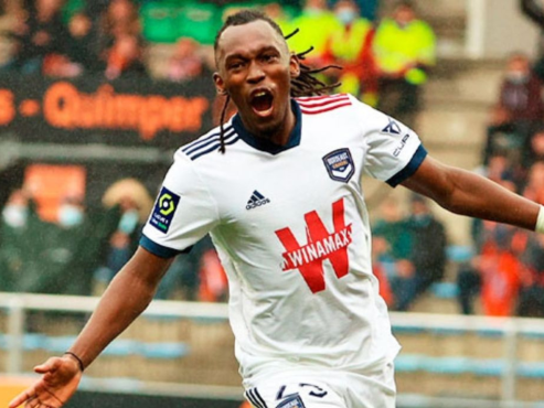 Alberth Elis empieza a retomar el nivel que perdió con el Girondins de Burdeos tras lesionarse en el 2022.