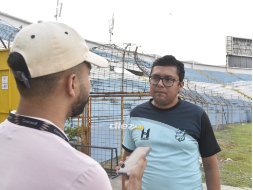 El entrenador del Platense tiene 35 años de edad. Los jugadores Jorge Cardona y Sandro Cárcamo son mayores que él. FOTO: Héctor Edú.