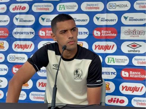 Emanuel Hernández ya suda la camiseta de Olimpia para el torneo Clausura 2025 de la Liga Nacional.