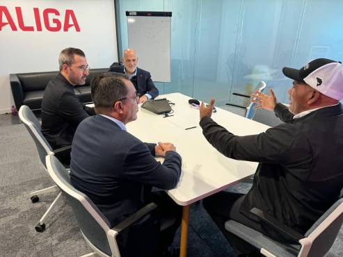 ¿Por qué Condepor se reunió con Javier Tebas, el presidente de La Liga de España?