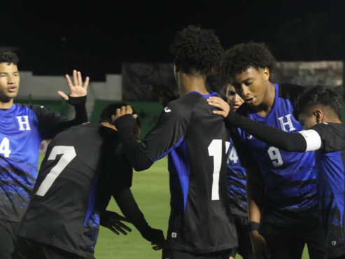 La Bicolor Sub-17 arrancó con pie derecho el Premundial de Guatemala en el Estadio Pensativo de Guatemala.