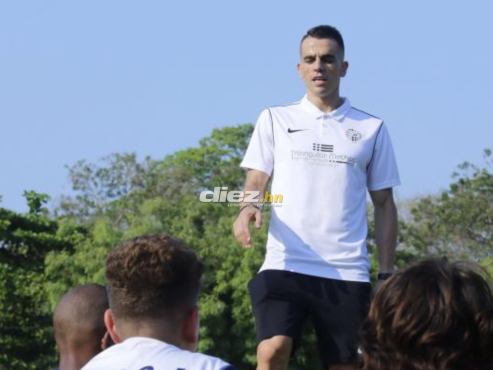 Calico es un entrenador portugués especializado en el entrenamiento individual. FOTO: Neptalí Romero.