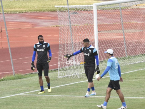 Harold Fonseca competirá contra Edrick Menjívar y Luis “Buba” López en el arco de la Bicolor. FOTO: Héctor Edú.