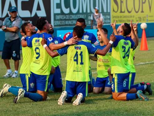 Mario Martínez habla de la batalla ante el invicto Olimpia: “Si les demostrás temor, te pasan por encima”