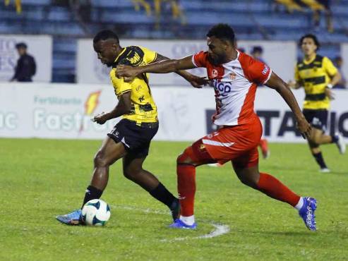 Real España tumba al Vida y se aferra al milagro de entrar al repechaje del Apertura 2023; el boleto lo peleará con Olancho FC