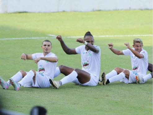 Platense goleó a Lobos UPN con doblete de Erick Puerto.