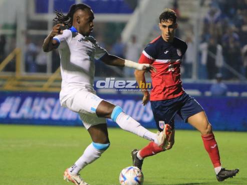 Alberth Elis no ha podido endosar un gol en el arco de Cuba. La “Panterita” ingresó en el segundo tiempo. FOTOS: David Romero | Mauricio Ayala | Andro Rodríguez.