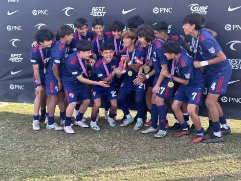 Ricky el “Matador” Molina, el hondureño que triunfa en Los Ángeles y sueña con vestir la camisa de la Bicolor