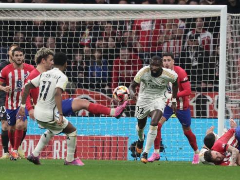 Tremendo zurdazo de Griezmann venció la portería de Lunin para el 3-2 ante Real Madrid.