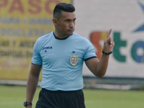 Alex Morazán fue el réferi que pitó la final de ida de la gran final entre Juticalpa-Independiente.