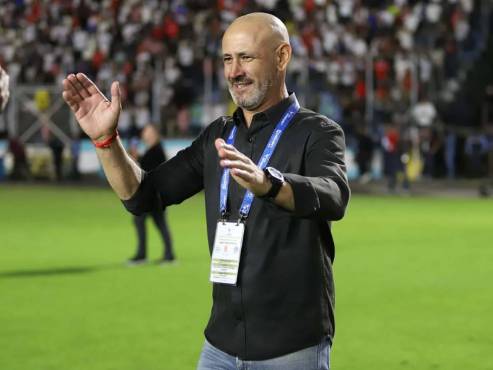 Eduardo Espinel dejó claro que Olimpia quedó en deuda con el torneo internacional, pero siguen con esa tarea pendiente.