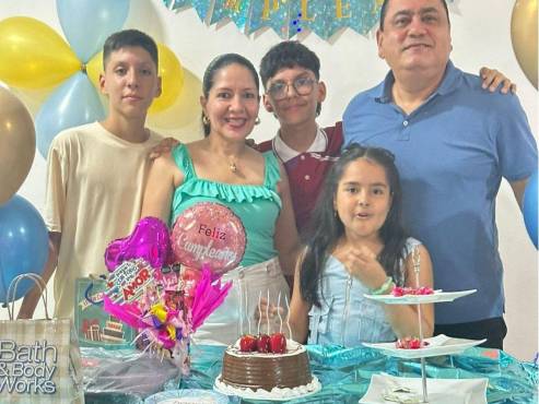 Jhon Jairo López es un padre de gemelos y una niña. Está disfrutando a su familia, según reveló a DIEZ.