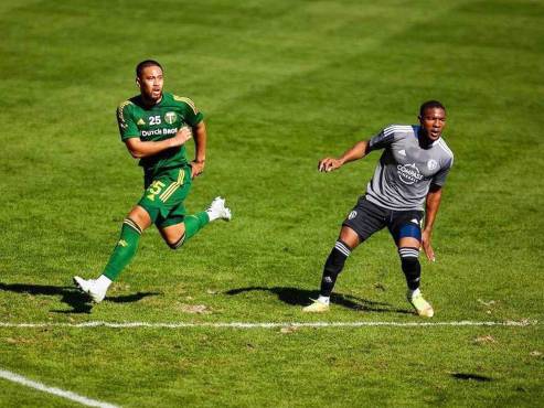 Yeison Mejía se afianzó rápido al Sporting Kansas City, en parte, por su facilidad en el idioma.
