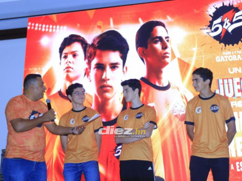 El lanzamiento oficial de la Copa Gatorade 5V5 vivió una linda gala esta tarde en San Pedro Sula. FOTO: Neptalí Romero.