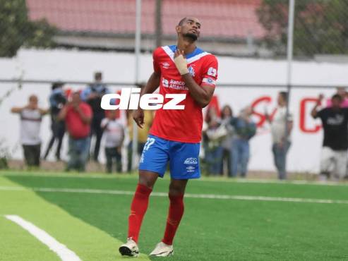 Bengtson marcó doblete en triunfo del Olimpia y se convirtió en el máximo goleador histórico de Honduras