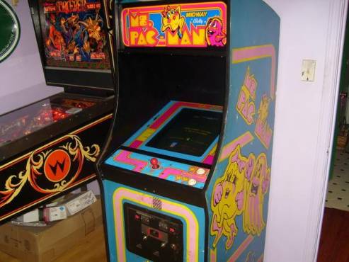 La clásica máquina de arcade de Ms. Pac-Man.