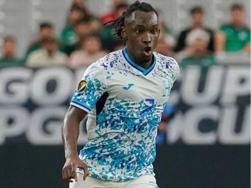 Nueves meses después de estar ausente, Alberth Elis regresa a la Selección de Honduras.