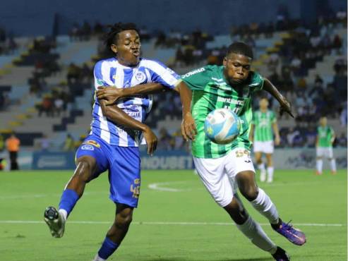 Marathón le pasó por encima al Victoria en el remozado Estadio Ceibeño. FOTO: Esaú Ocampo.